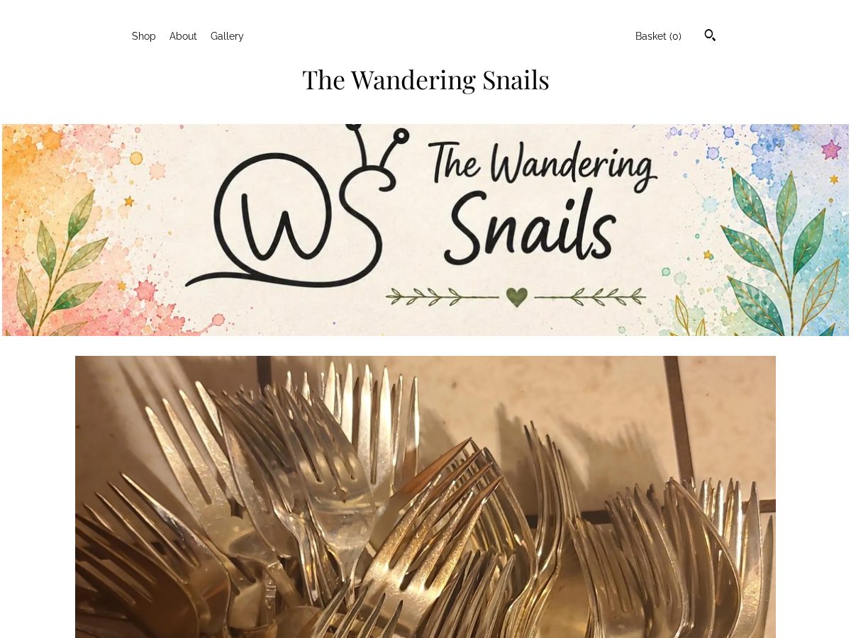 Landing-page snapshot of thewanderingsnails.com
