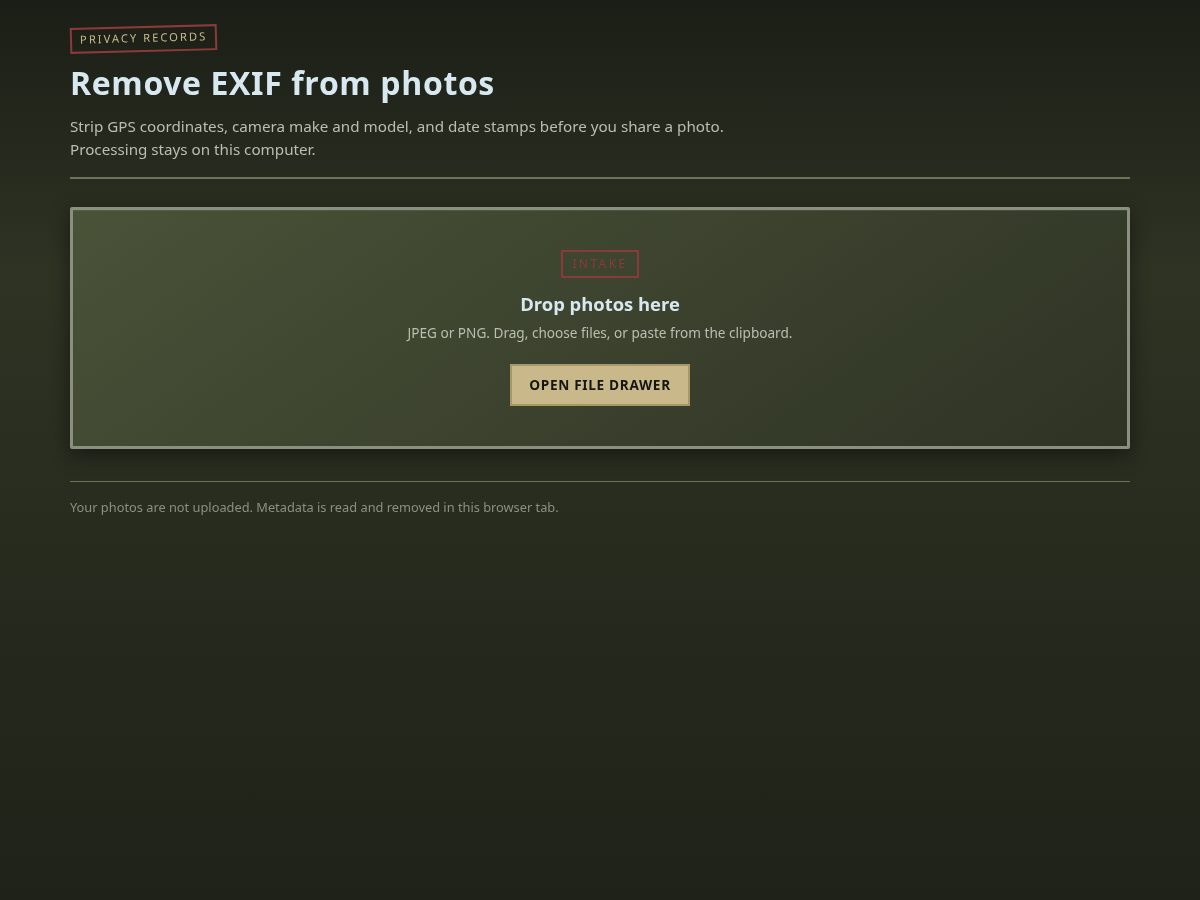 Landing-page snapshot of removeexif.online