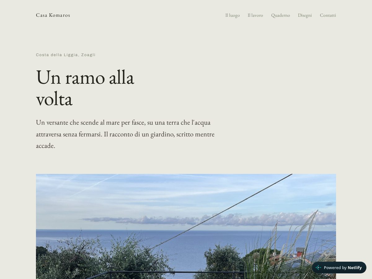 Landing-page snapshot of casakomaros.com