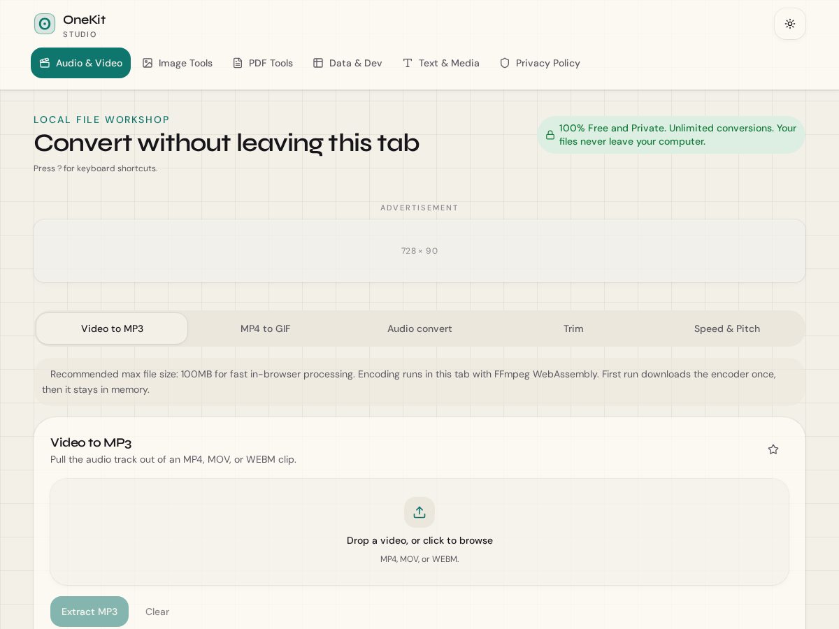 Landing-page snapshot of onekitstudio.com