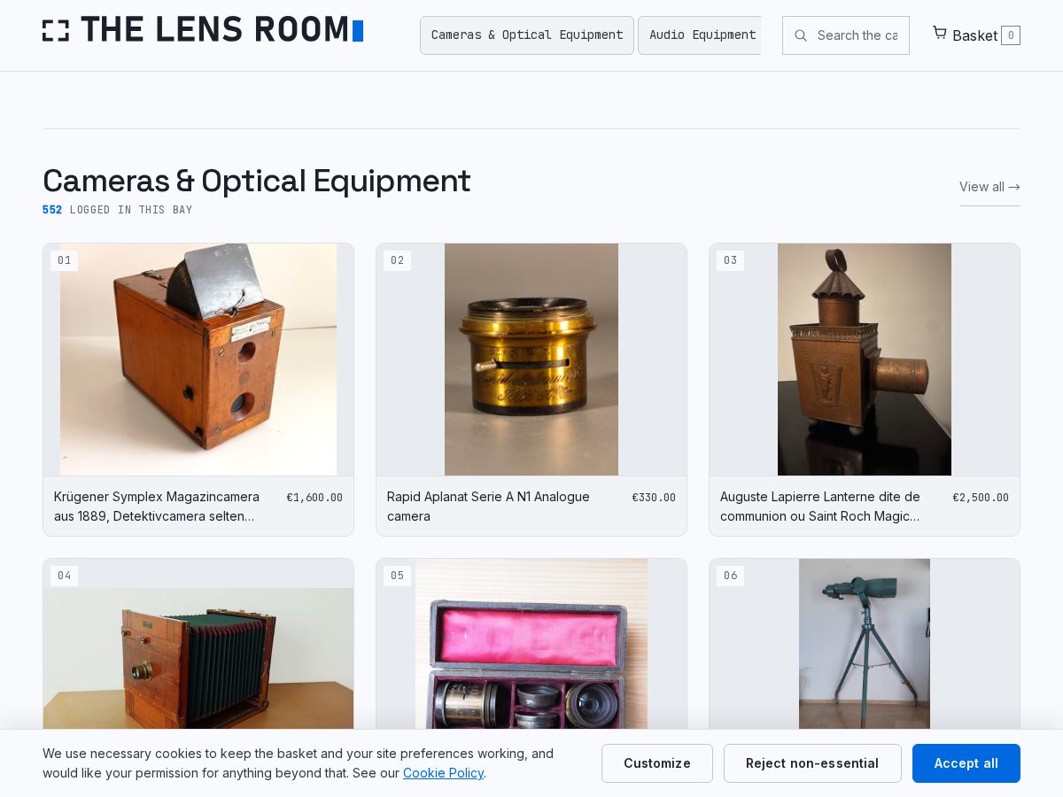 Landing-page snapshot of thelensroom.com