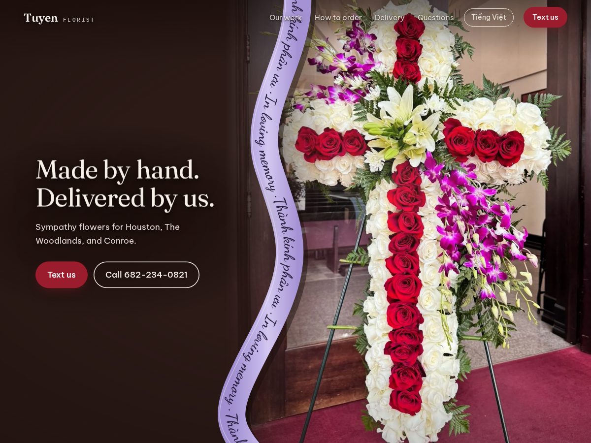 Landing-page snapshot of tuyenflorist.com